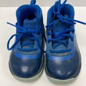 Under Armour Boys Shoes